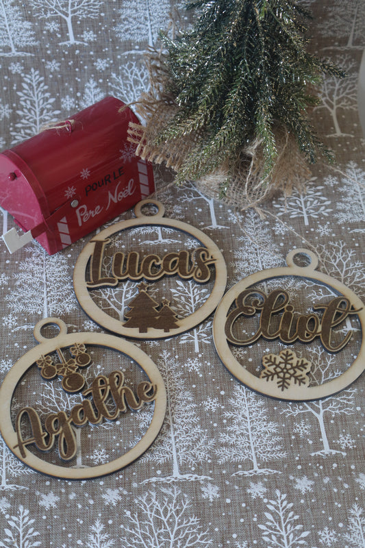 Boule de noël prénom